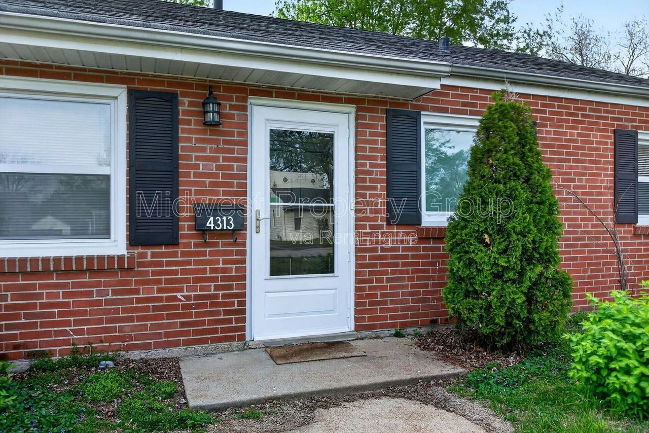 4313 Saint Dominic Ln - Photo 3 of 25