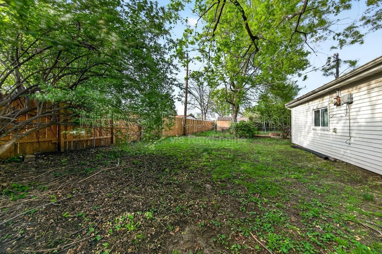 4313 Saint Dominic Ln - Photo 5 of 25