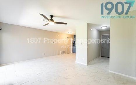 1611 Pinewood Dr - Photo 5 of 17