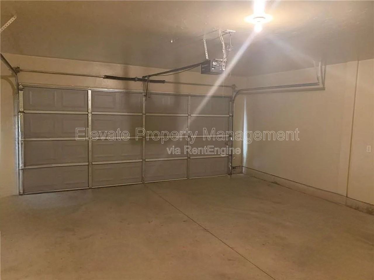 924 W Prairie Wind Way - Photo 4 of 13