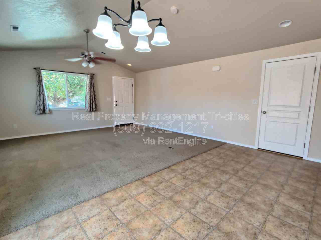 502 S Florida Pl - Photo 3 of 15