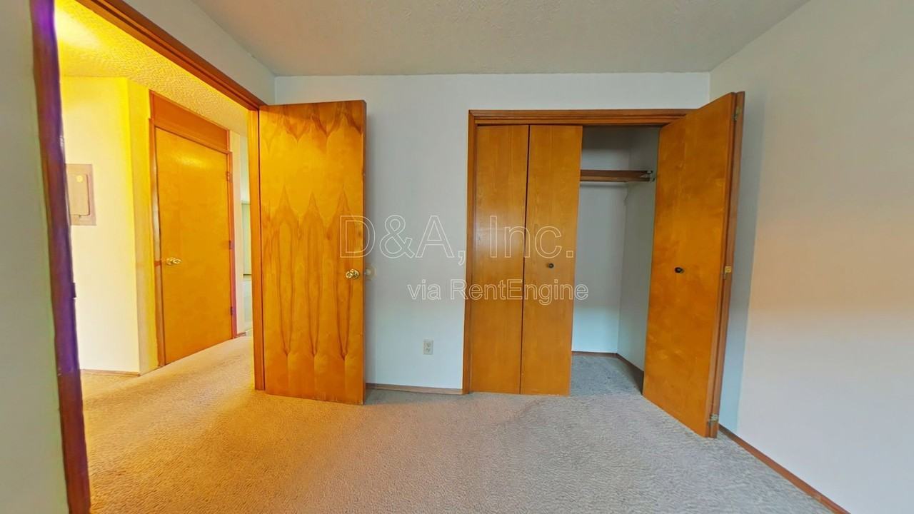 555 Nw Kings Blvd #3 - Photo 6 of 8