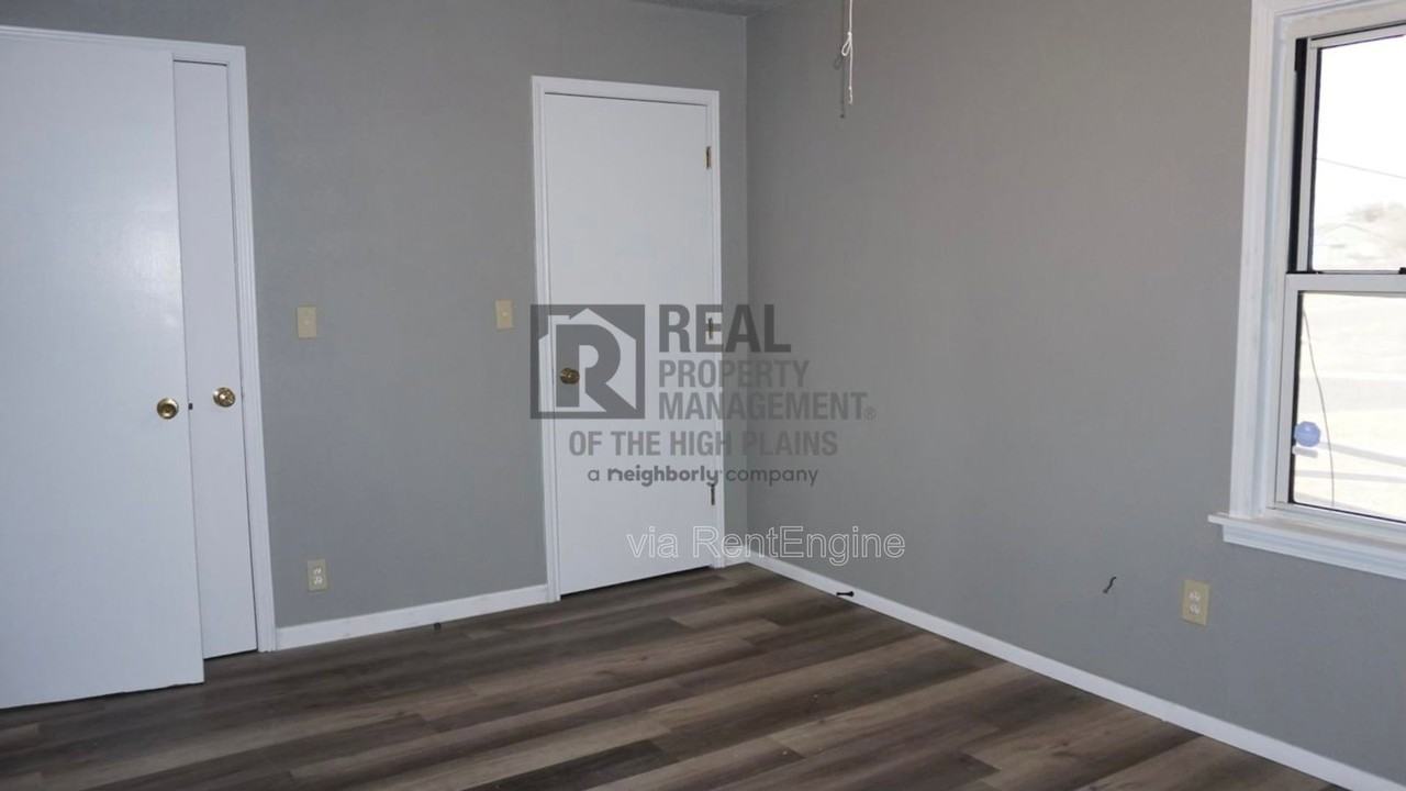 1017 N Jefferson St - Photo 5 of 11