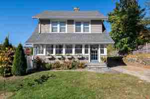 featured image of 15 Emerson St