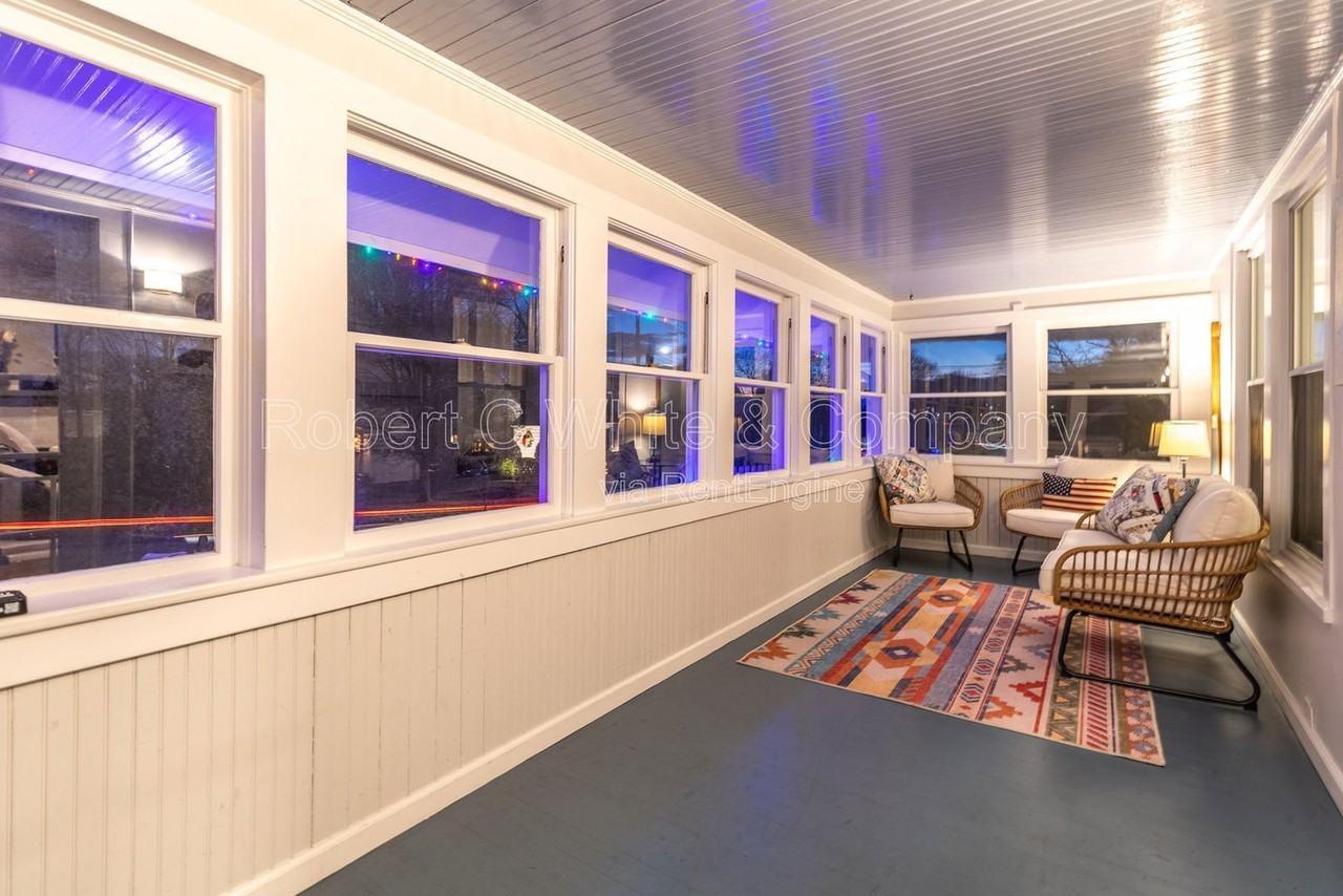 15 Emerson St - Photo 4 of 28