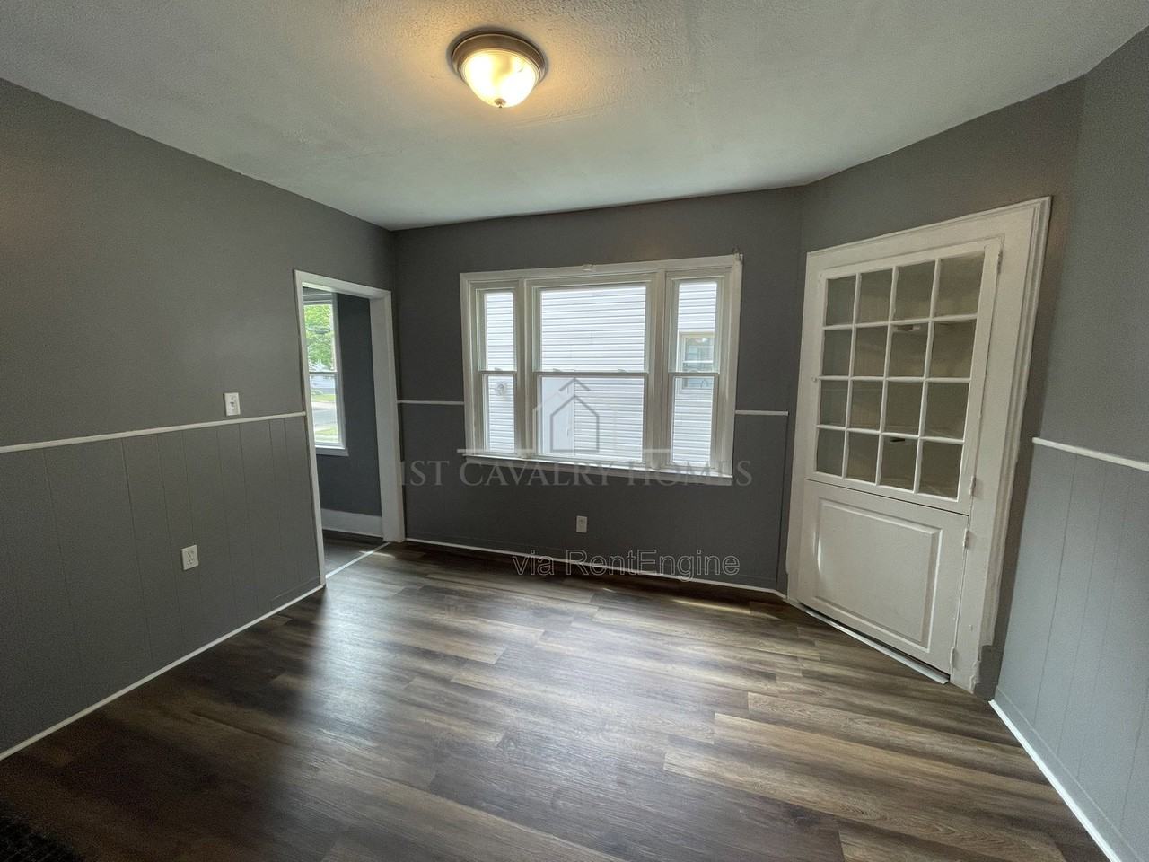 730 Noble Ave - Photo 7 of 14