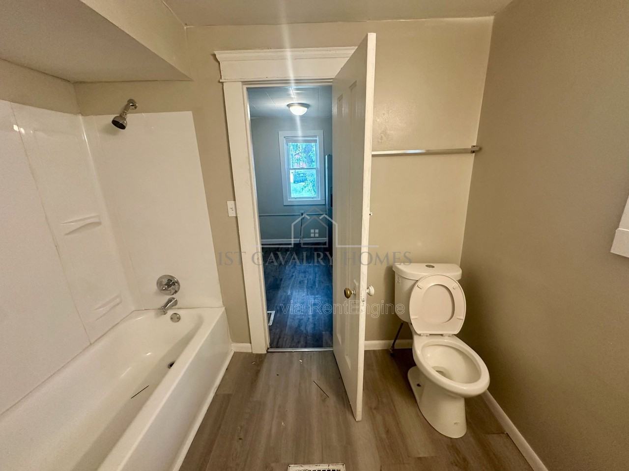 555 Lumiere St - Photo 5 of 12