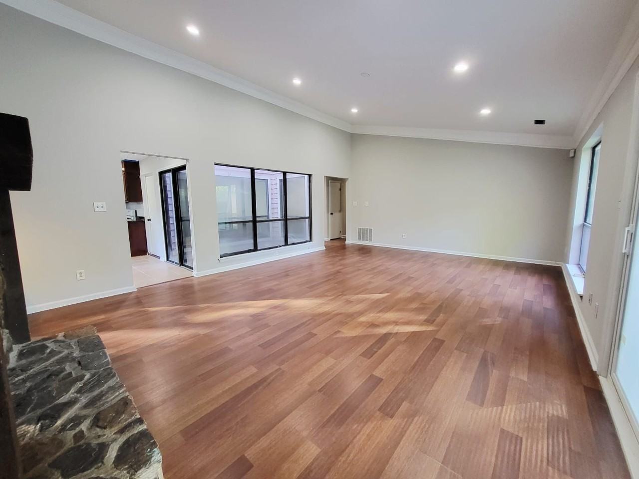 4715 Cricklewood Ln - Photo 5 of 37