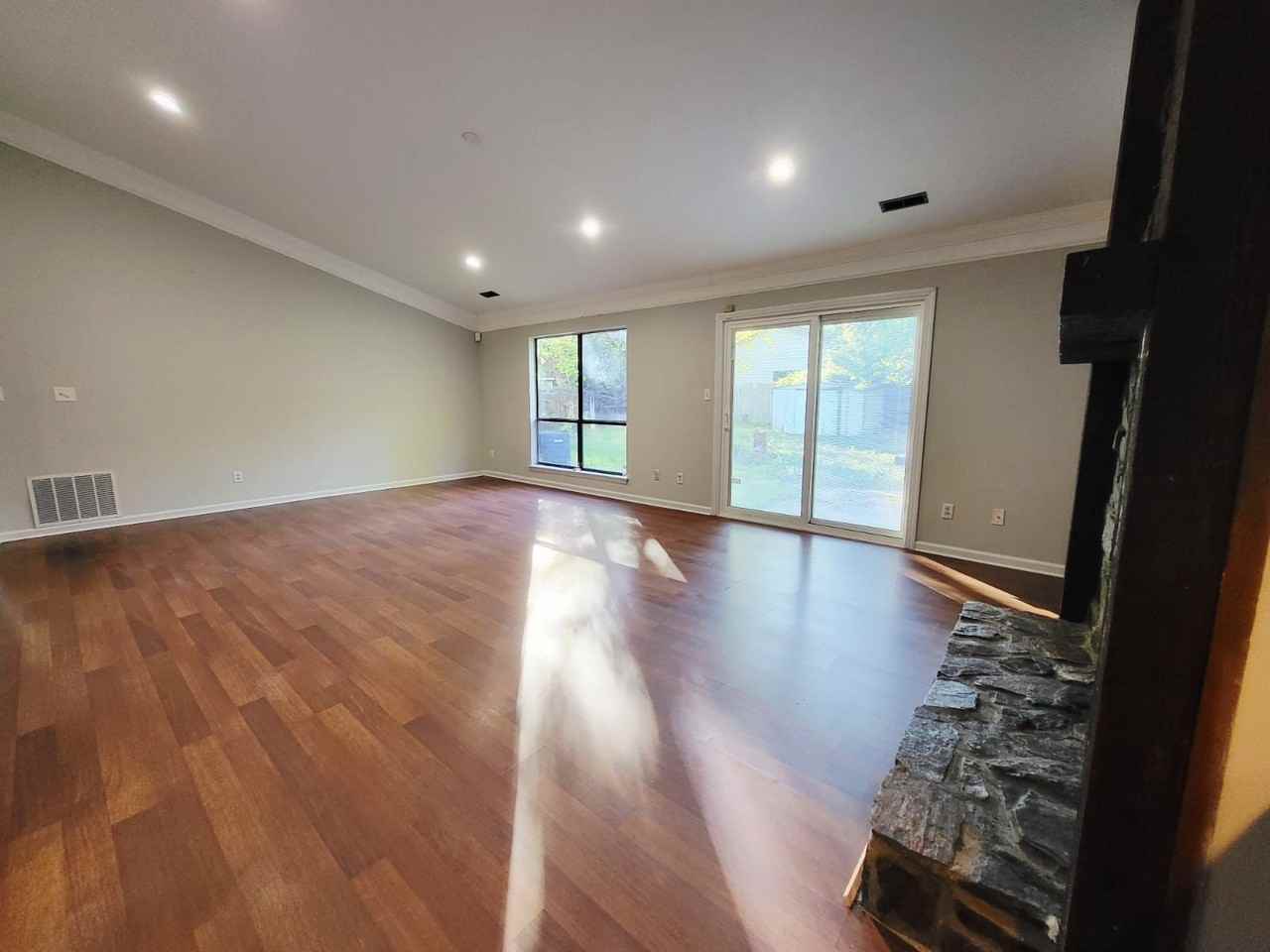 4715 Cricklewood Ln - Photo 6 of 37