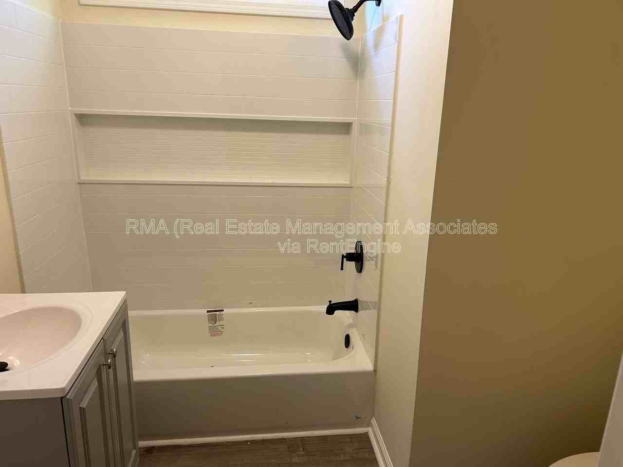 716 Ray St - Photo 5 of 6