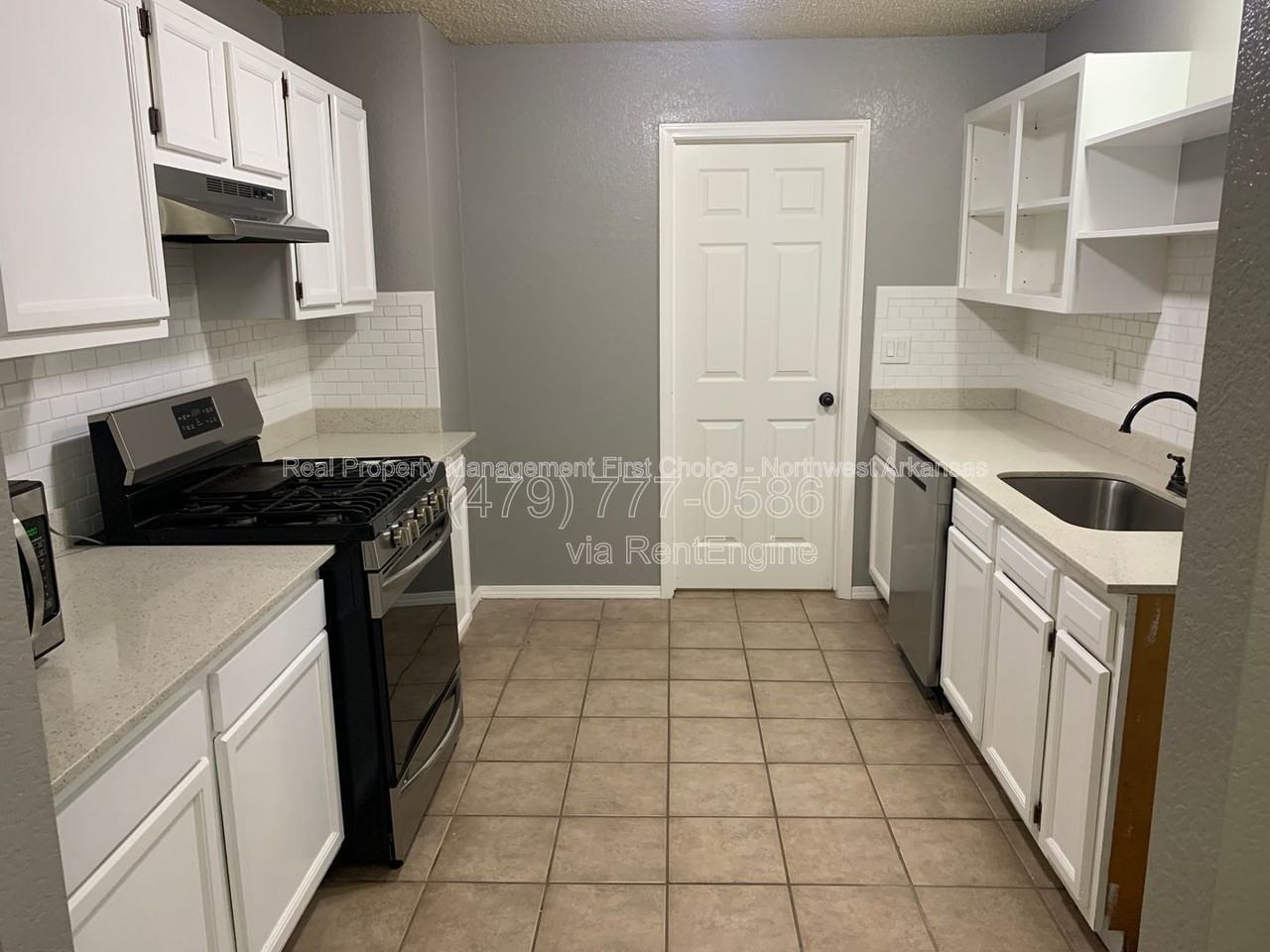 509 E Pinion St - Photo 4 of 17