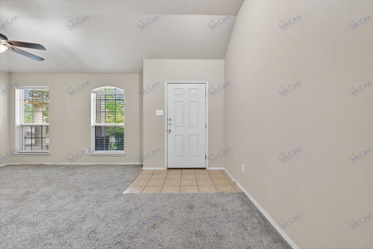 9032 Heartwood Dr - Photo 3 of 27