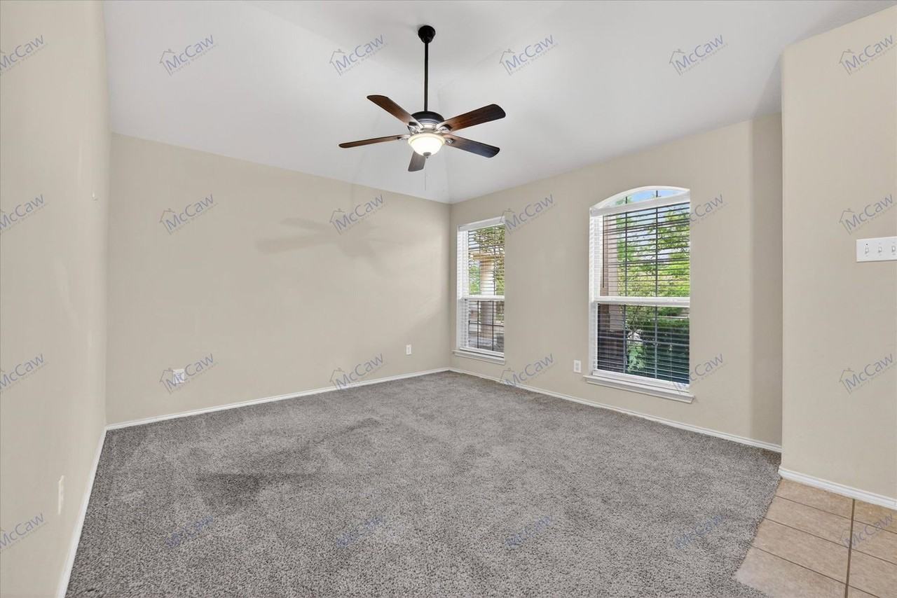 9032 Heartwood Dr - Photo 4 of 27