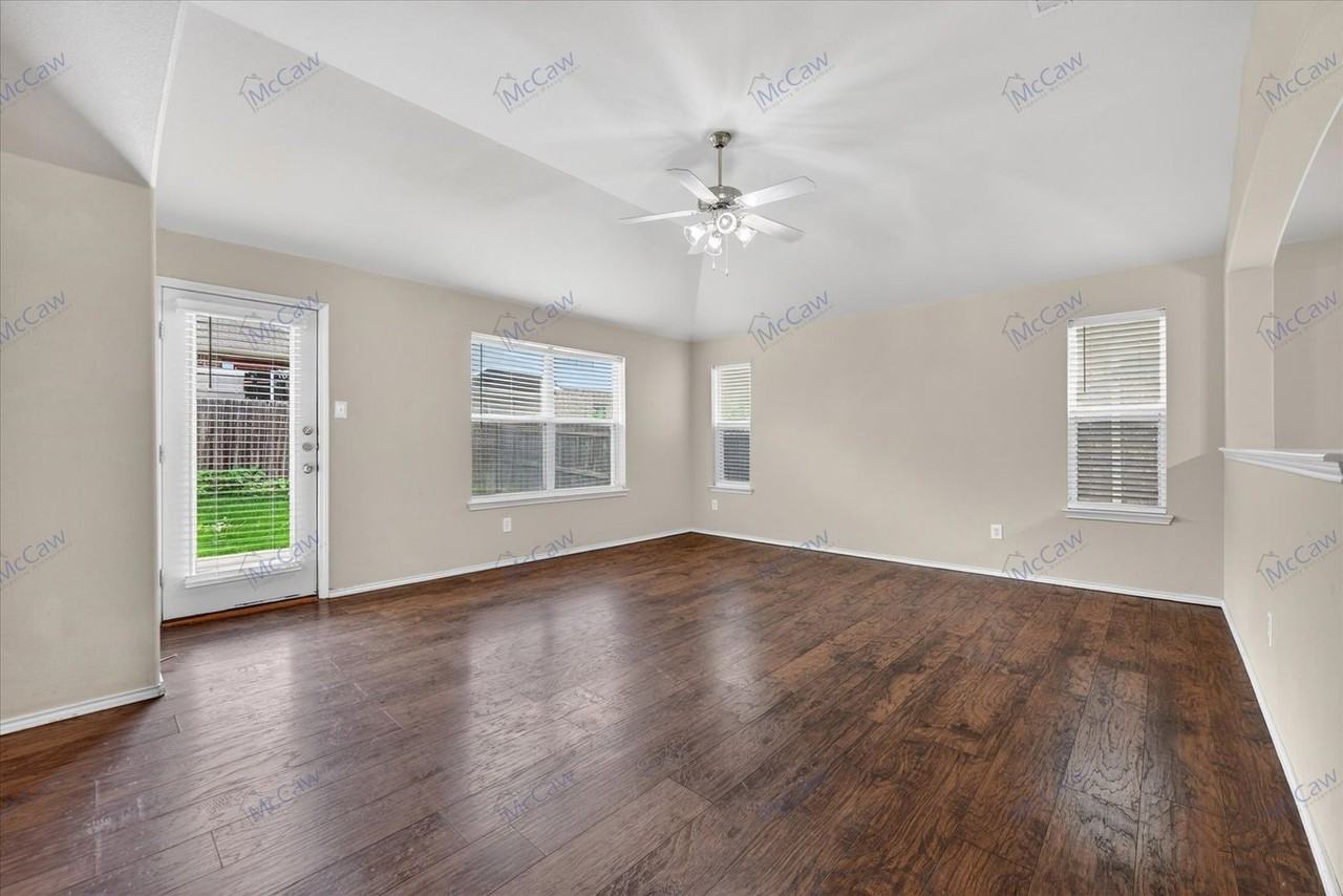 9032 Heartwood Dr - Photo 7 of 27
