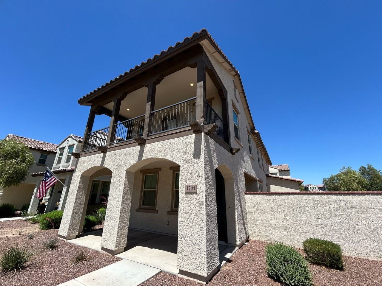 1704 N 208th Ave - Photo 3 of 27