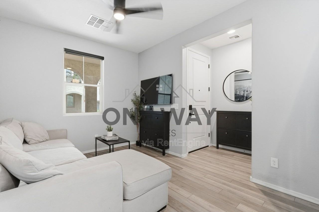 1685 E Chelsea Ln - Photo 7 of 36