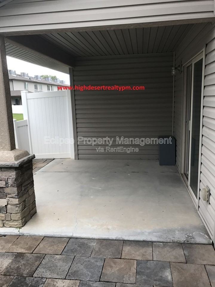 2463 1/2 Theresea Ln - Photo 6 of 14