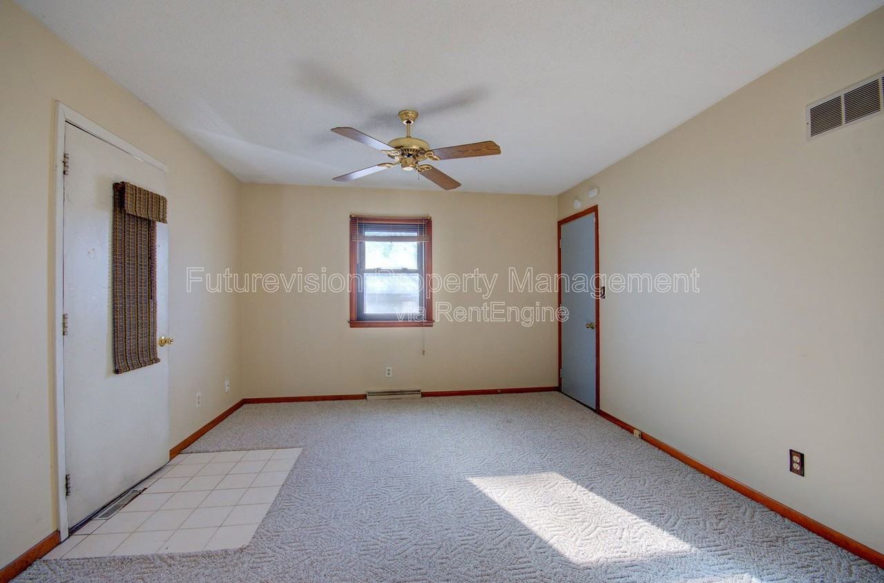 634 Hays St - Photo 4 of 13