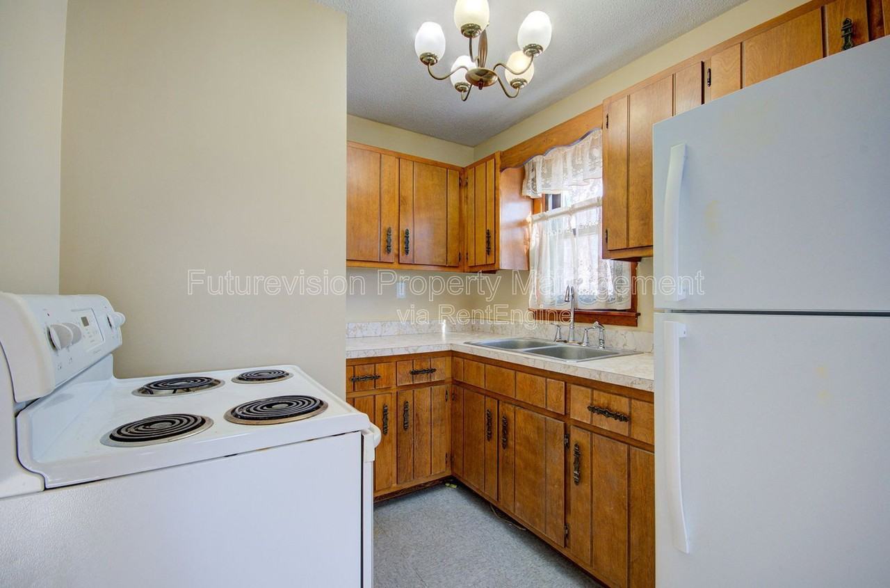 634 Hays St - Photo 5 of 13