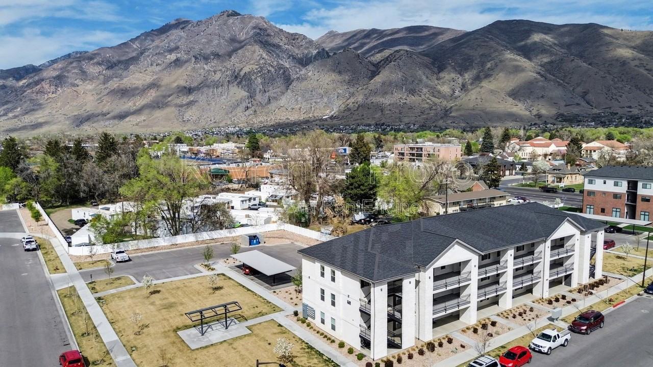 64 W 600 N #S - Photo 2 of 15