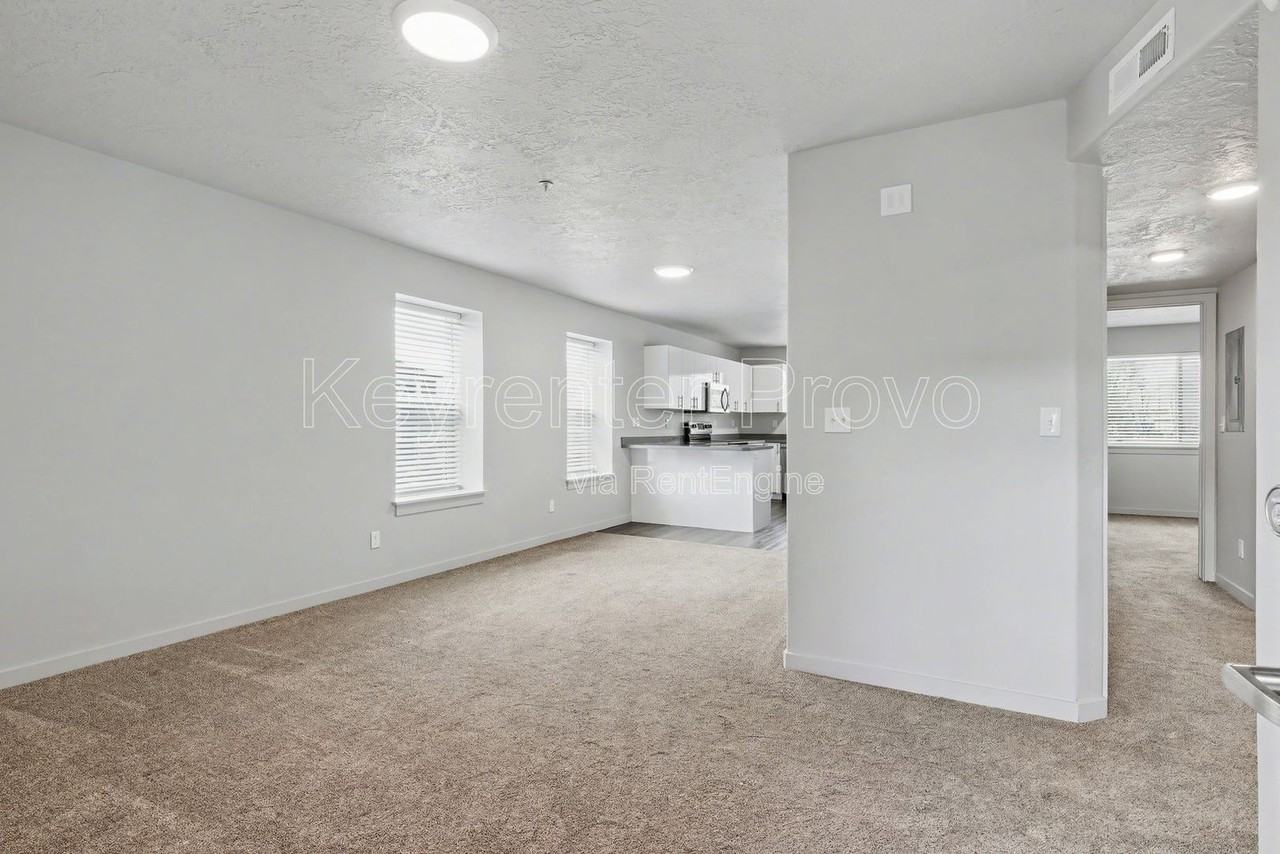 64 W 600 N #S - Photo 6 of 15