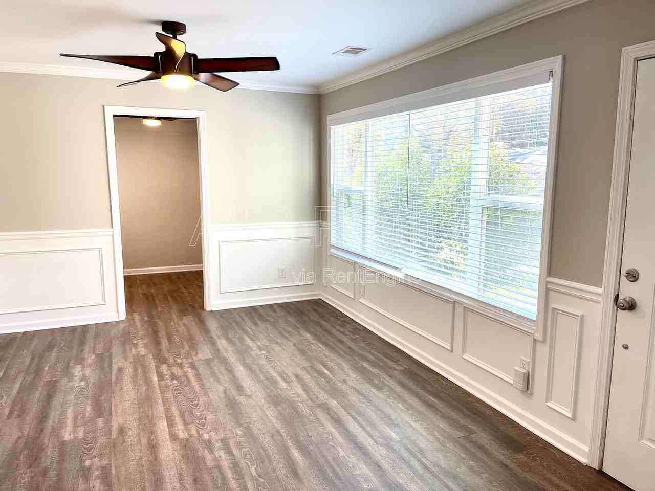 2626 Blount St - Photo 3 of 18