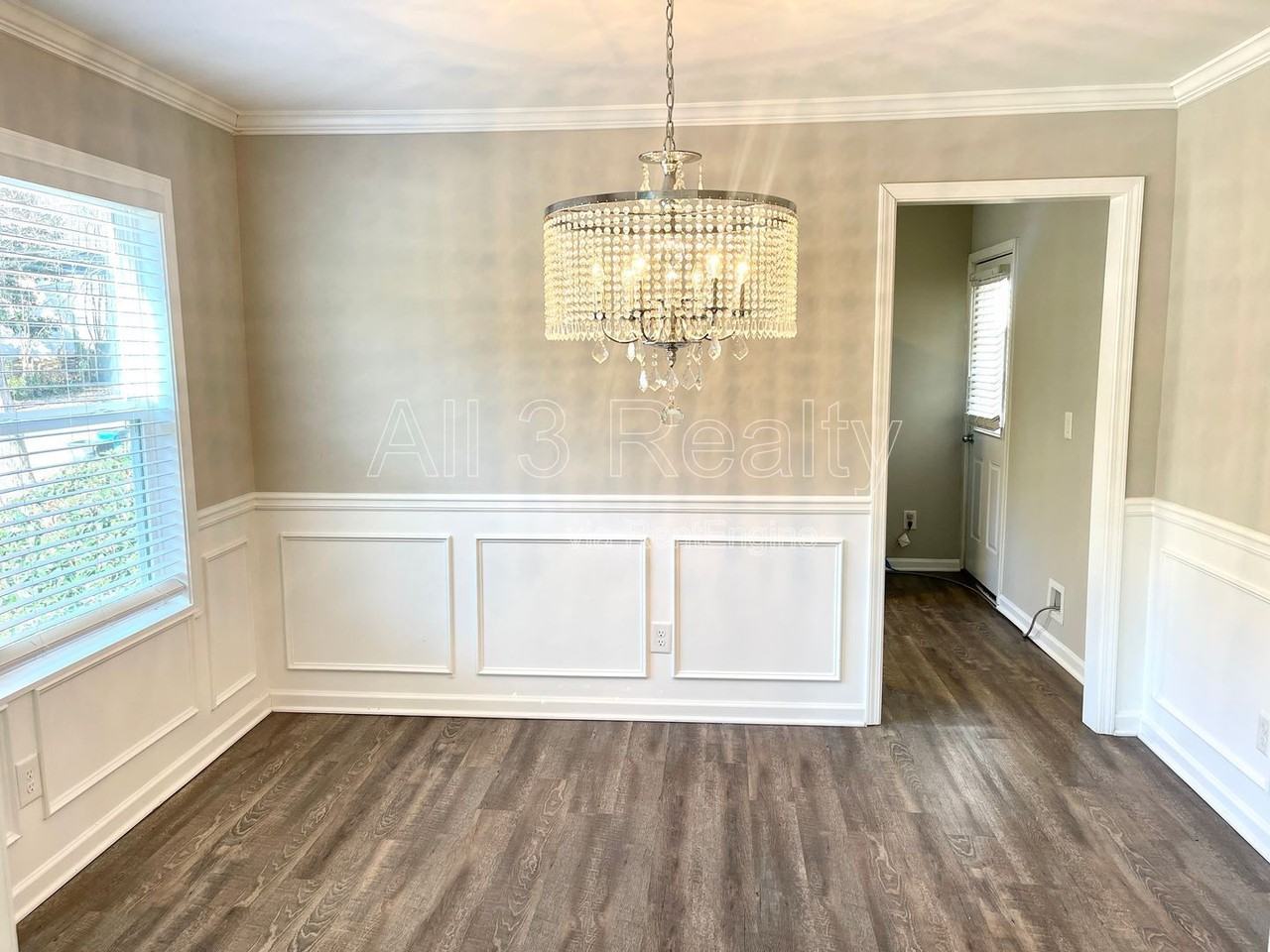 2626 Blount St - Photo 6 of 18