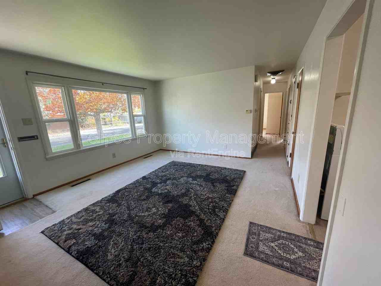 447 N 19th St - Photo 2 of 25