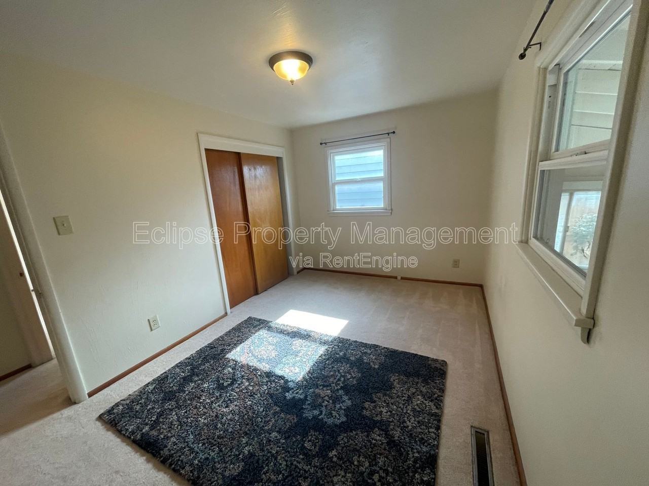 447 N 19th St - Photo 5 of 25