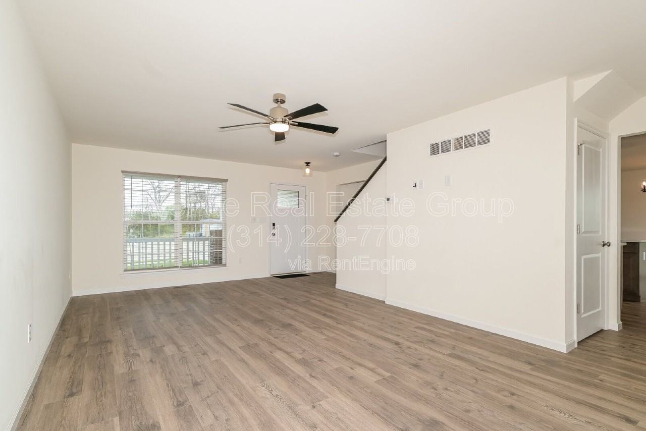 6 Snow Drop Ct - Photo 3 of 25