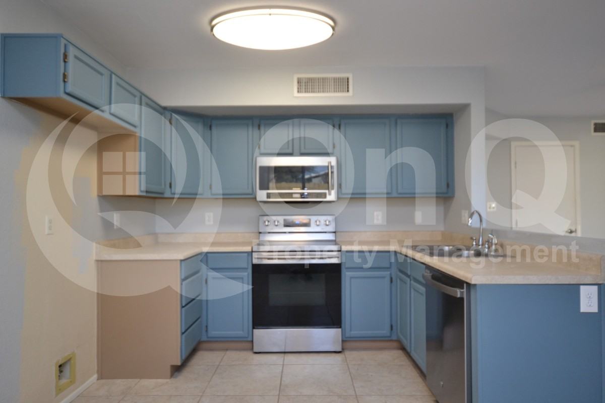 3806 W Cielo Grande - Photo 3 of 20