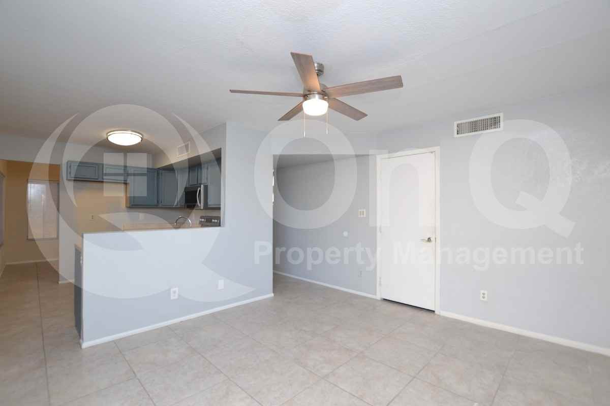 3806 W Cielo Grande - Photo 4 of 20