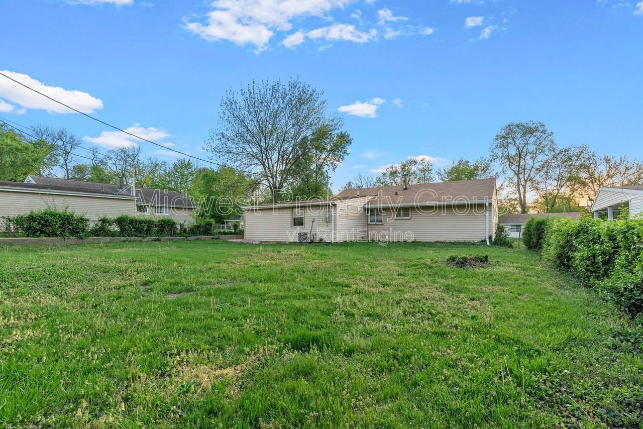 5520 Holborn Dr - Photo 7 of 31