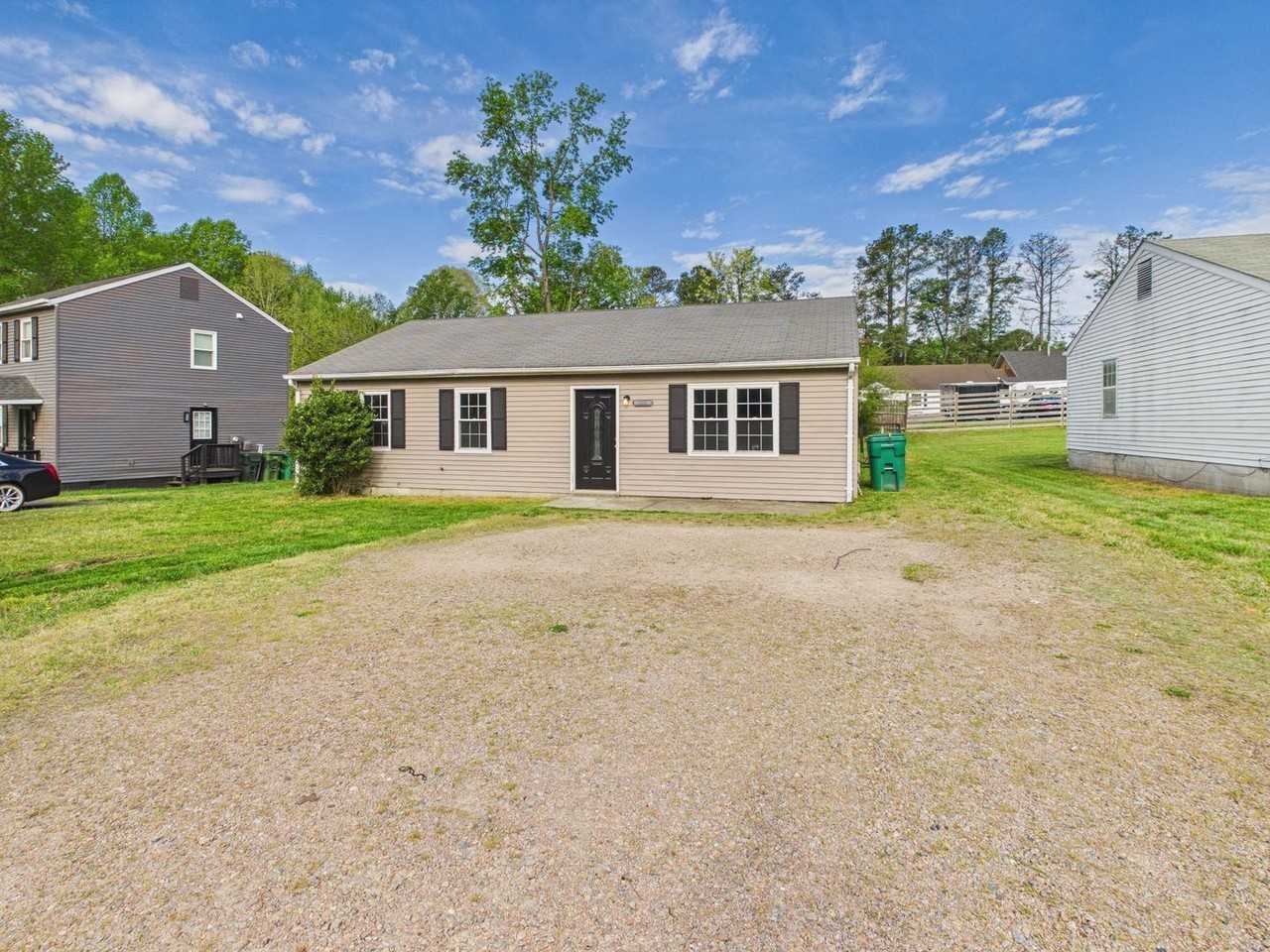 2336 Sara Ln - Photo 2 of 31