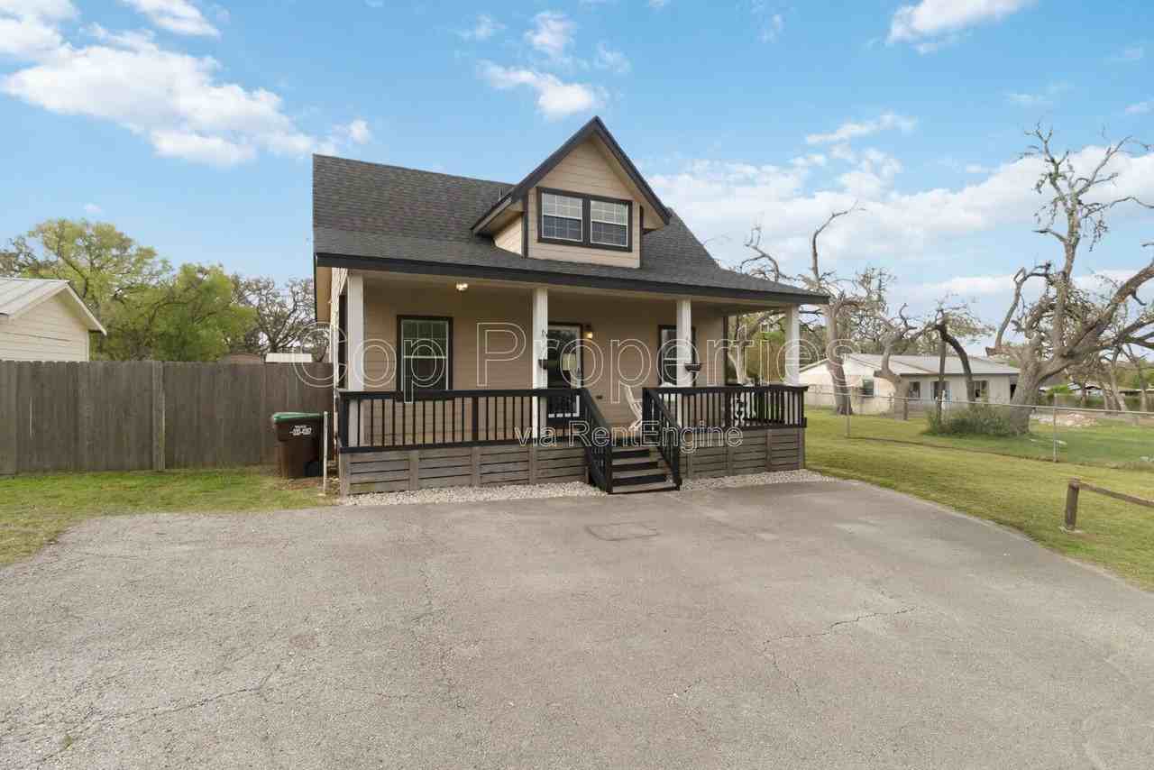 9140 Sailfish Dr - Photo 2 of 35