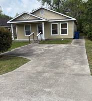 featured image of 619 N Vionett Ln