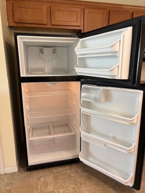 619 North Vionett Lane - Photo 7 of 25