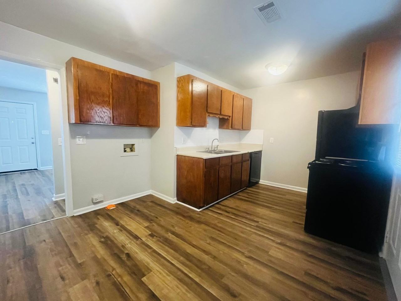 406 Russell Pkwy #11 - Photo 2 of 9
