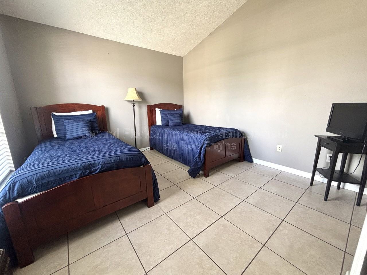 1646 Morning Star Dr - Photo 4 of 19