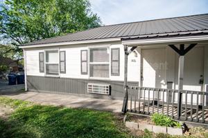 featured image of 1416 Chicago Ave