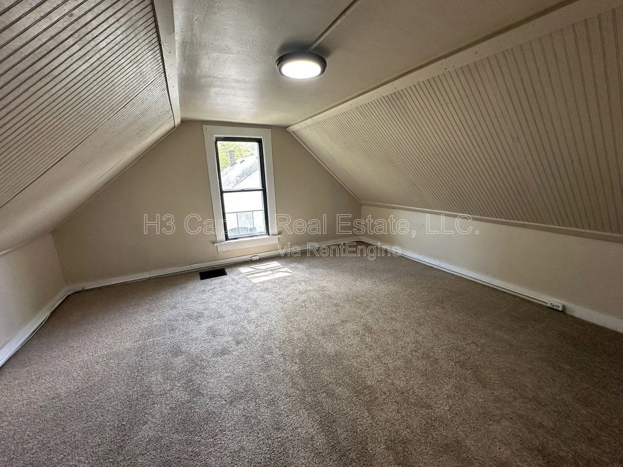 1006 N 2nd St - Photo 7 of 10