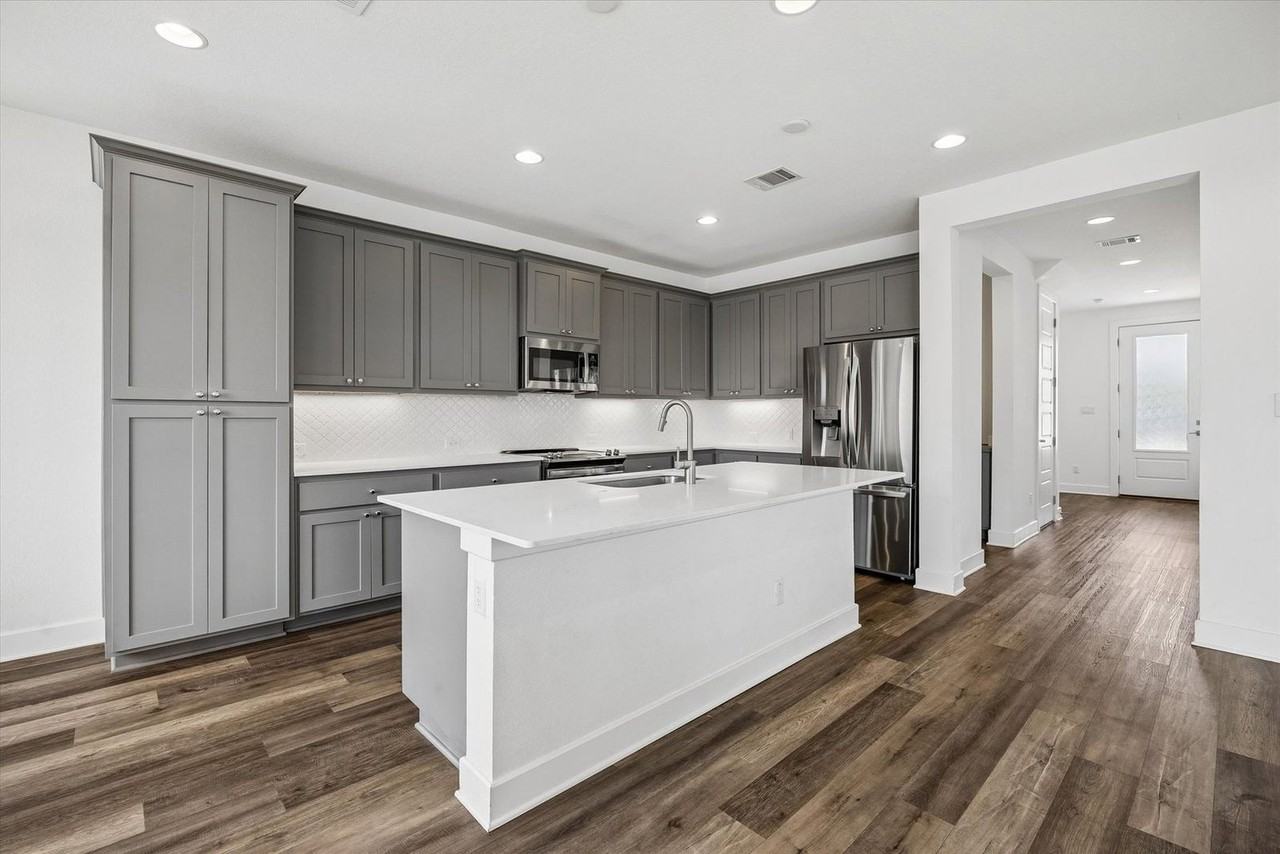 1021 Chapote Ter - Photo 3 of 10