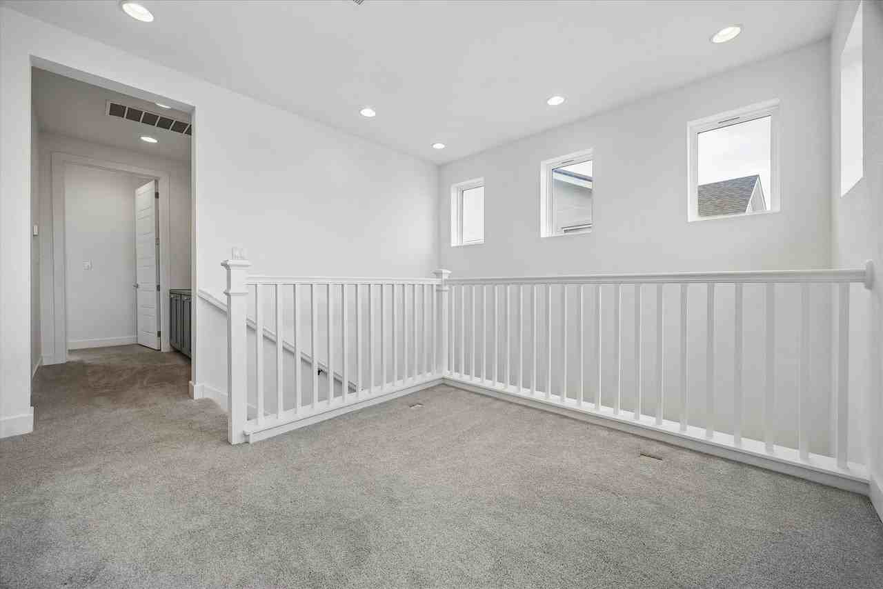 1021 Chapote Ter - Photo 4 of 10