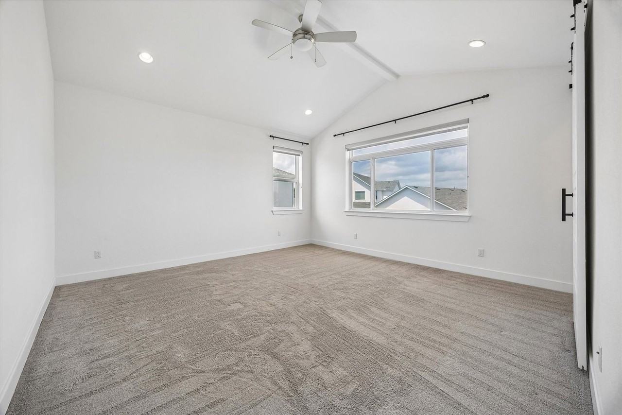 1021 Chapote Ter - Photo 5 of 10