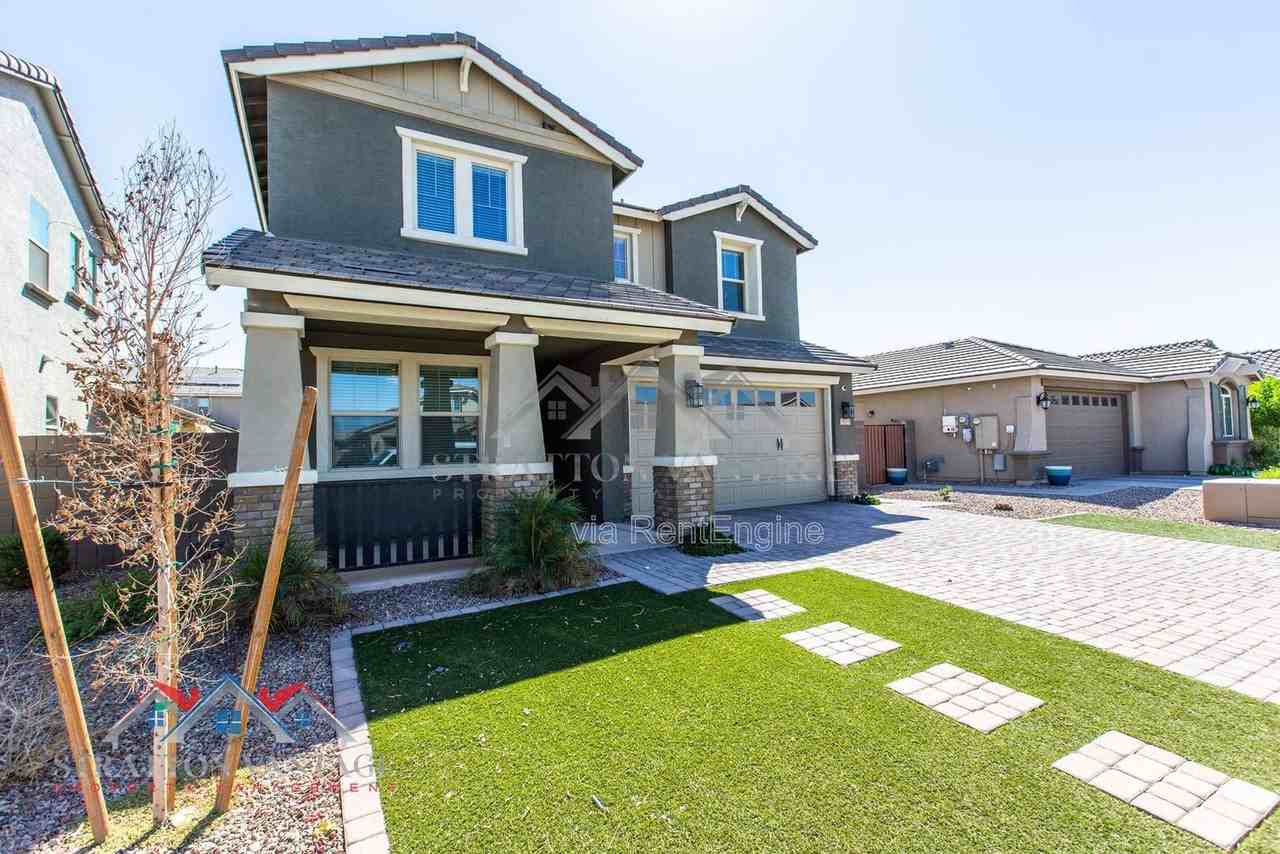 15075 W Mckinley St - Photo 3 of 50