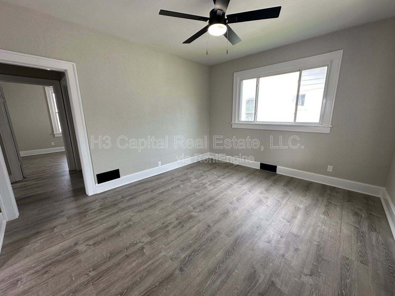 855 E Acton Ave - Photo 4 of 9