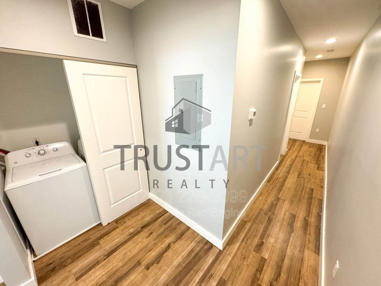 1712 N Marshall St #1 - Photo 6 of 12