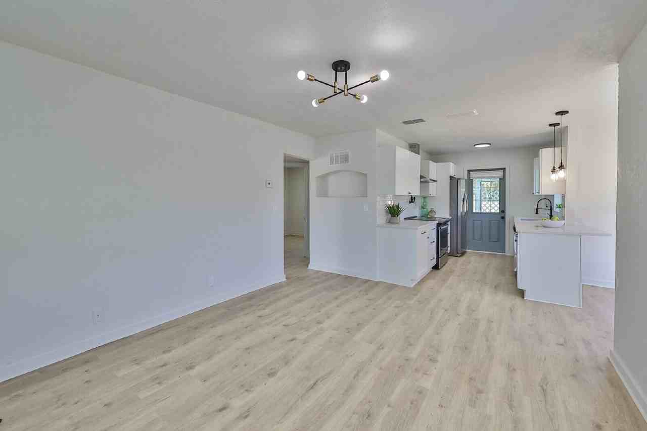 867 53rd Ter N - Photo 3 of 30