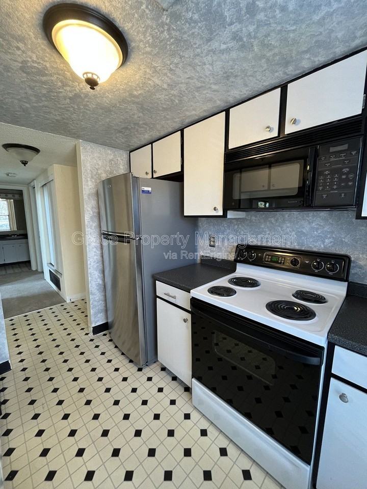 9817 E Peakview Ave #G9 - Photo 7 of 17