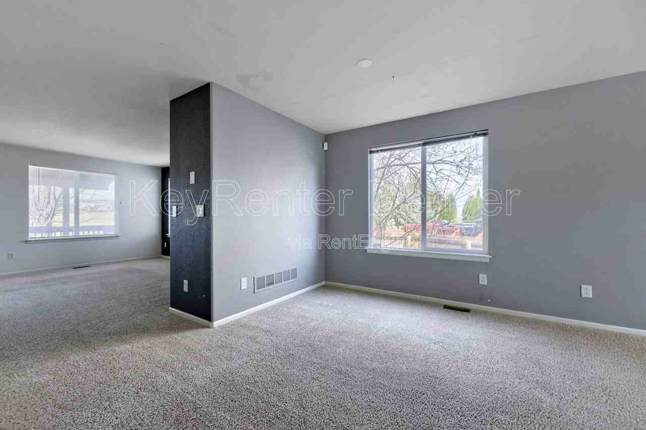 5245 S Riviera Cir - Photo 7 of 29